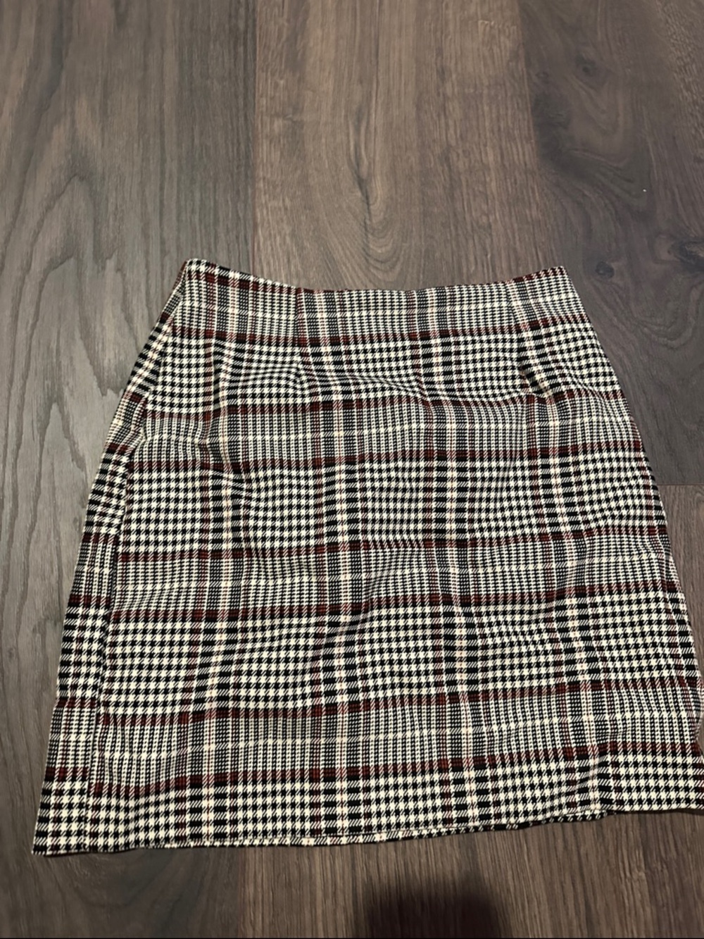 H&M Plaid Mini Skirt in Black, White & Burgundy